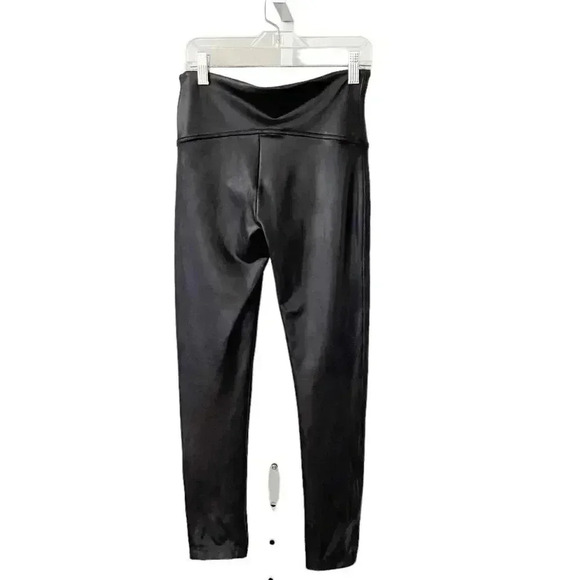 Spanx Faux Leather Legging Size Medium - Picture 3 of 8